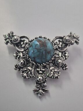 Vintage Sarah Coventry 'Heritage' Brooch